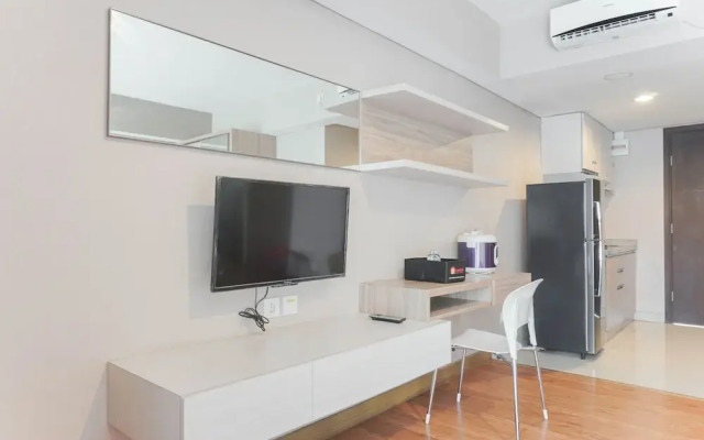 Comfortable And Nice Studio Room Apartement At H Residence