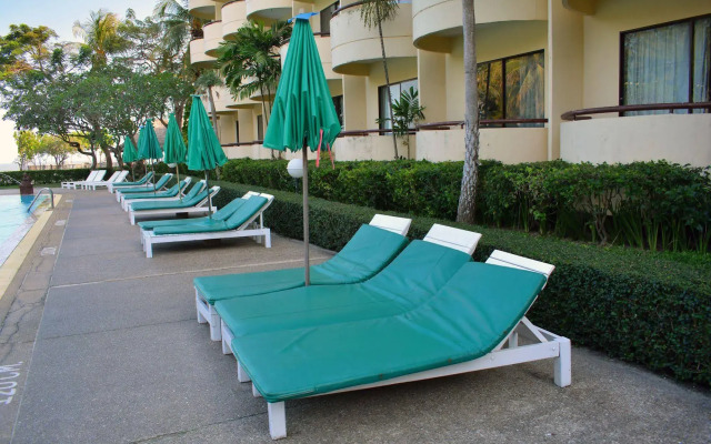 Centara Life Cha-Am Beach Resort Hua Hin