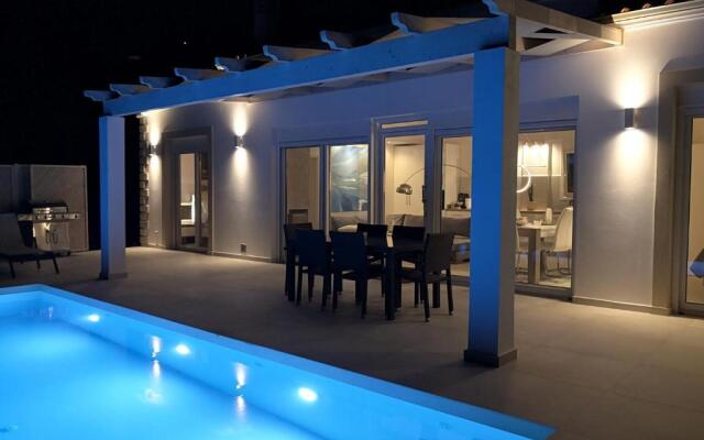 Sunset Sea View Villa 10