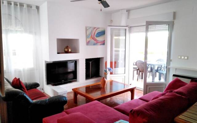 Villa With 4 Bedrooms in Cúllar Vega, With Private Pool, Furnished Ter