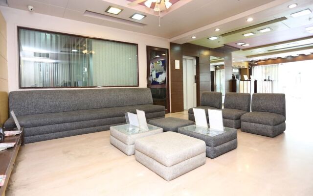 Oyo 9654 Hotel Arco Palace