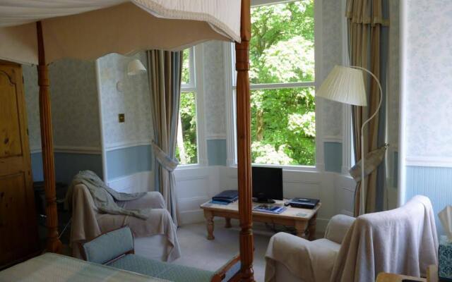 Riverside Bed  Breakfast