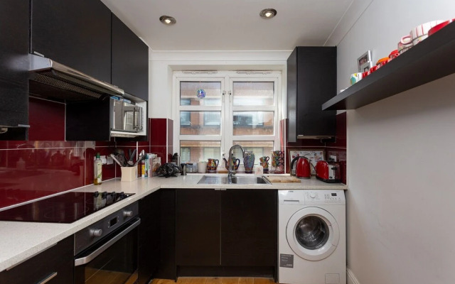 Flat Near Liverpool Street With 2 Bedrooms