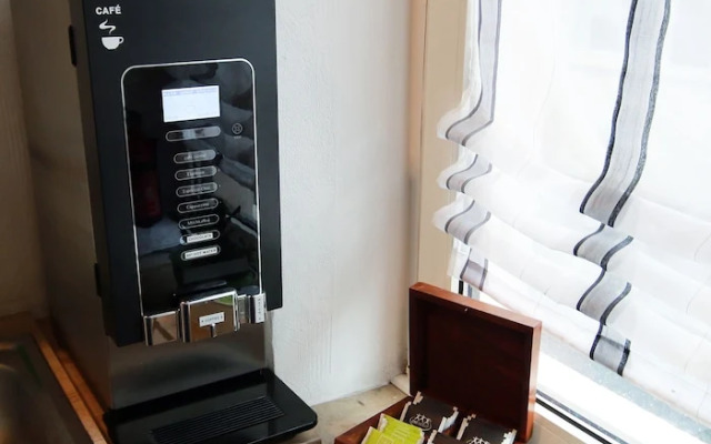 The Penny Pincher Inn - Hostel