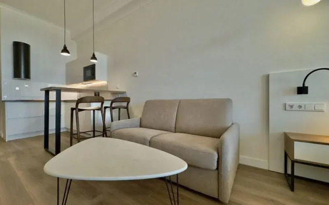 Skyplaza Apartments-Intourist