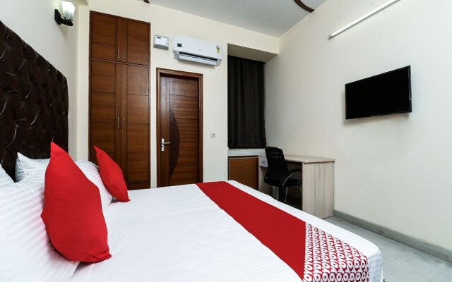 OYO 16634 The Oro Homes