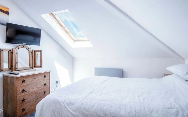 Rooftops - 1 Bedroom Apartment - Tenby