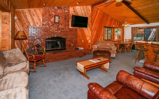 Diamond Houzz-1867 by Big Bear Vacations