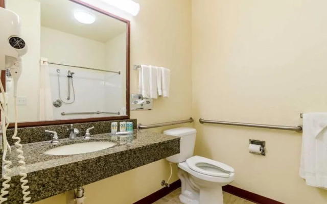 Holiday Inn Express Wichita North - Park City