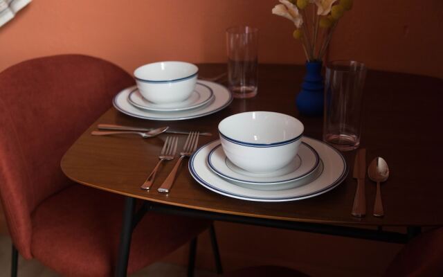 Beverly Boulevard! Cozy Studio! Sleeps 2!