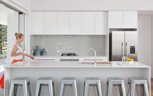 Bujerum Apartments on Burleigh