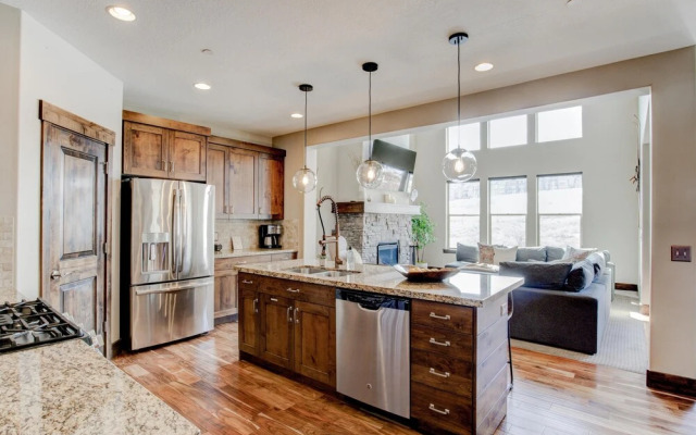 Noah s Retreat by Boutiq