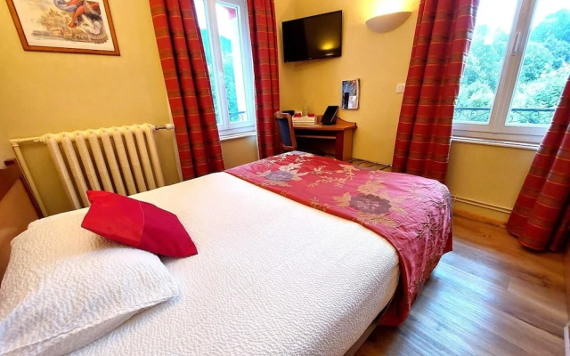 Logis Hôtel & Restaurant des Lacs