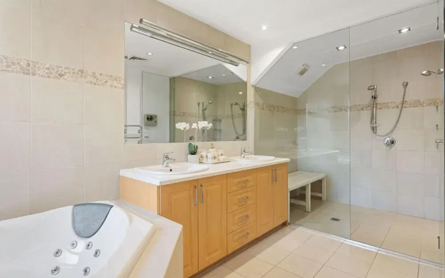 Sunset View Luxury 4 Bedrooms With Sauna