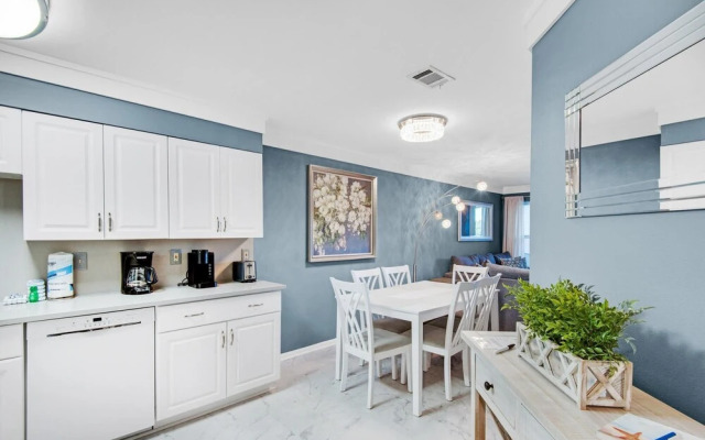 Poolside Villas #104