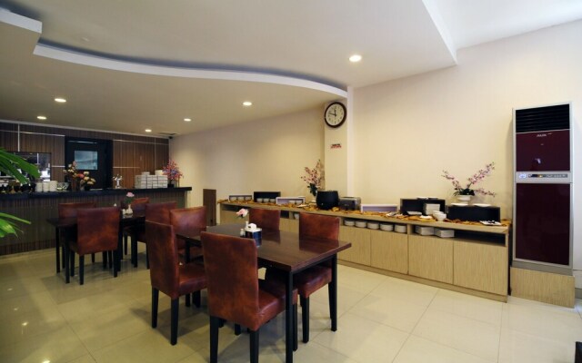 Airy Maricaya Pasewang 27 Makassar