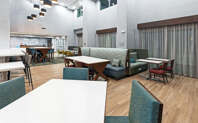 Hampton Inn & Suites Canyon
