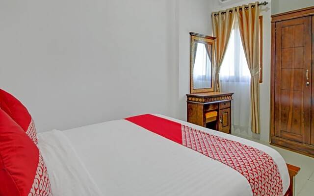 OYO 3812 Edutel Sade Raya Kuta Hotel Lombok