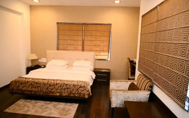 JK Rooms 146 Check Inn Service Apartment
