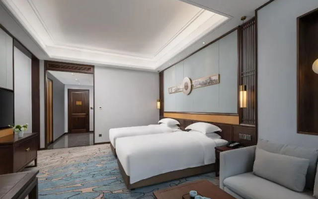 Jinzhou Blossom Hotel