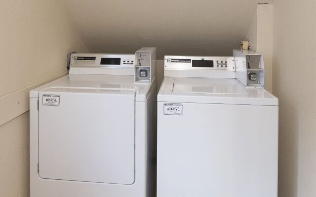 Red Roof Inn Hartford - Vernon