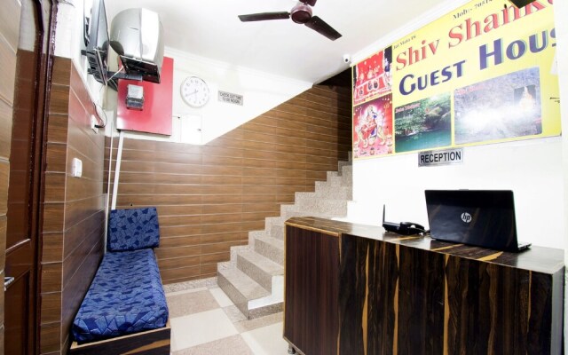 OYO 22932 Hotel Shiv Shanker