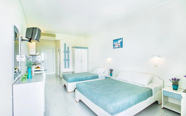 Xenios Port Marina Hotel