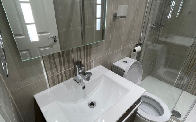 Charming 1-bed Apartment in Wolverhampton