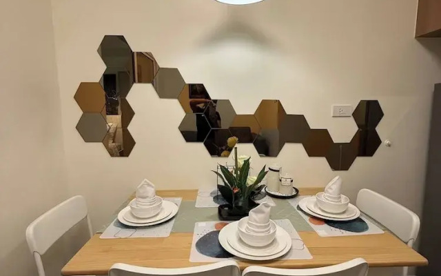 1BR Luxury Apartment The Camden Place