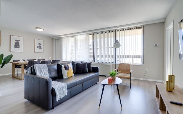 Stylish & Fantastic apt in Crystal City