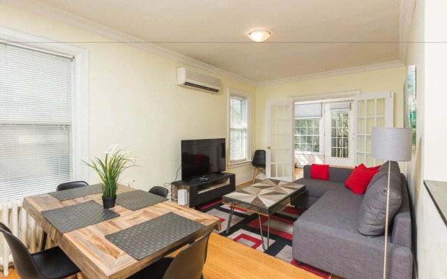 Applewood Suites - 2 BDRM Annex Loft