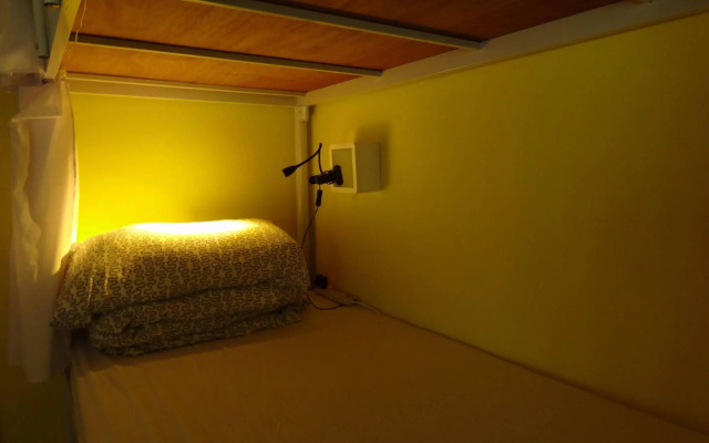 Rainbow Lodge HK - Hostel