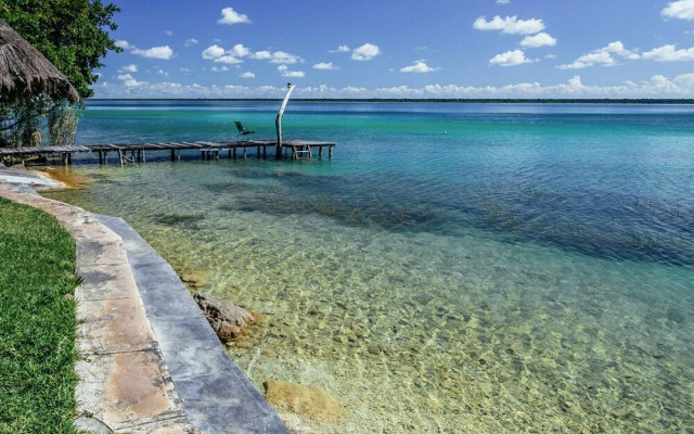 Villa Santuario Lake Front Oasis