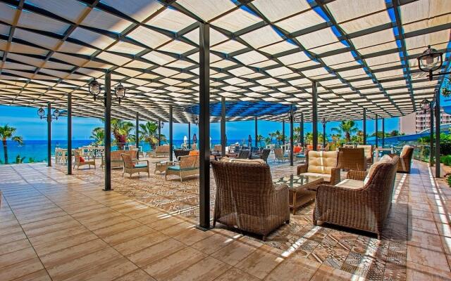 Aria Resort & Spa