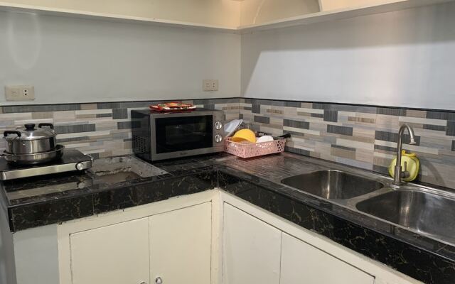 Beinte Singko de Marso Apartments