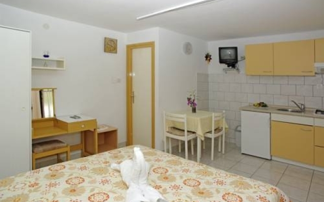 Adria Apartments