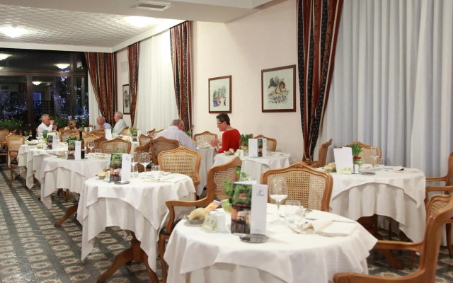 Hotel Caravel