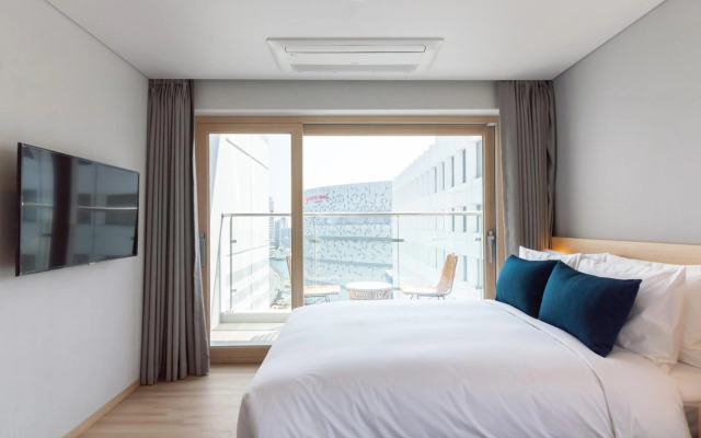 Connect Busan Hotel & Residence