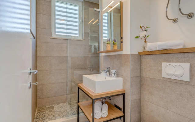 BRETIA apartments & more