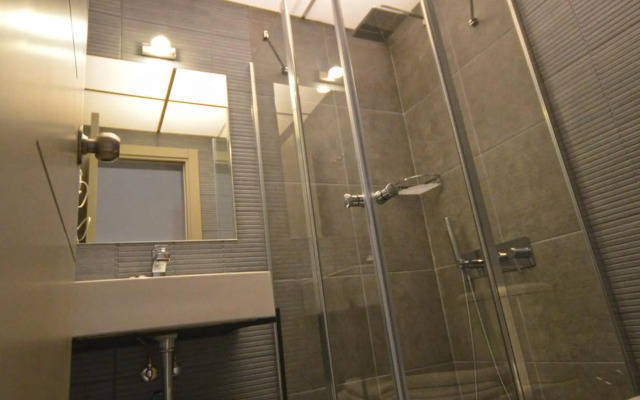 The Hotel 48