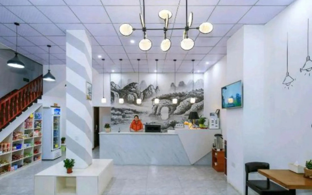 Guilin Fanke Preferential Hotel (Liangjiang Airport Branch)