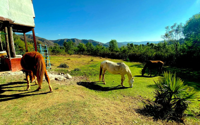 Reencuentro Rancho & Eco-Hotel