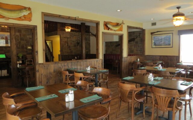 Trapper's Choice Inn & Restaurant