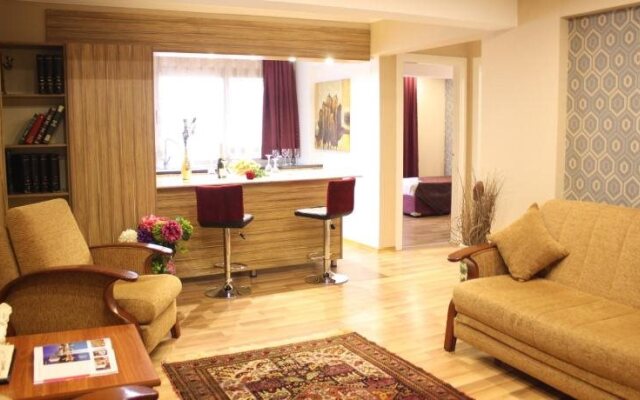 Life Hotel