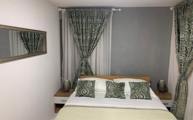 Apartment and Room Old Town