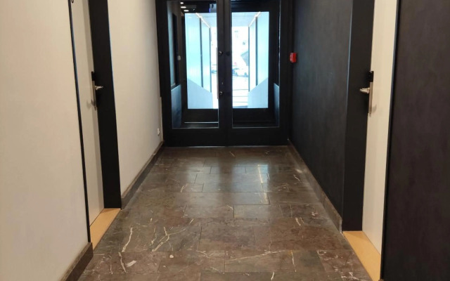 Post 120 Suites