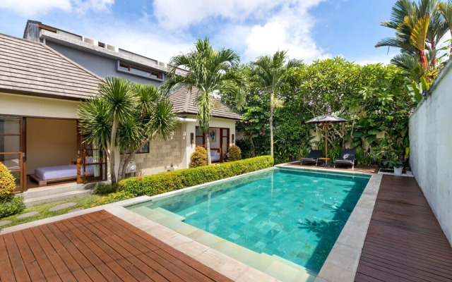 Villa Camilla 2 by Villa Finder