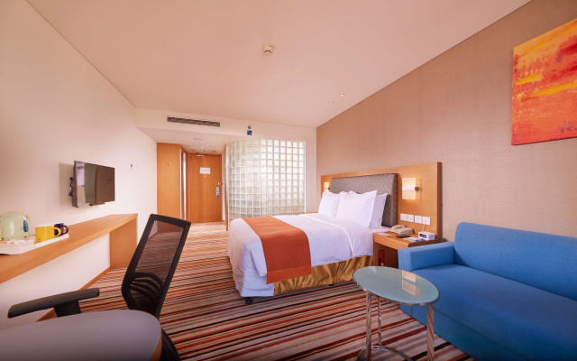 Holiday Inn Express Shanghai Jiading Industry Park by IHG – Guest Rooms – Shanghai