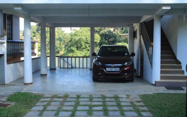 Self Cate Luxury Hostel