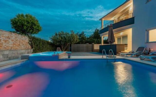 Spacious Holiday Home in Bibinje With Garden